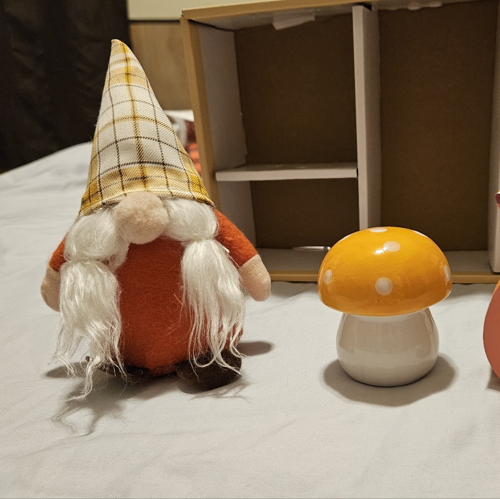 Festive Fall 6pc Decor Set - Picture 10 of 13